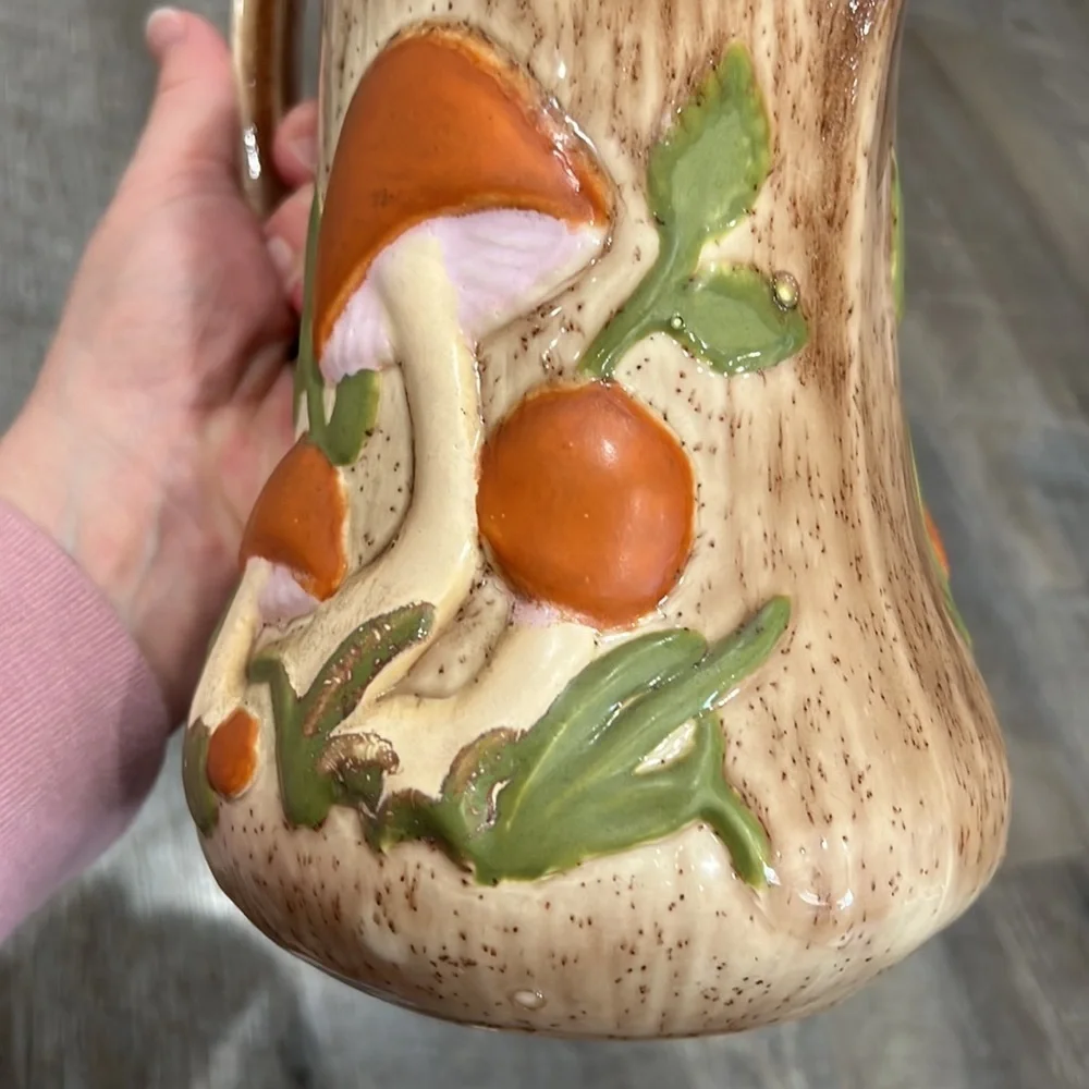 ARNELS Vintage 70’s Mushroom 🍄 Ceramic Retro watering pitcher w lid RARE find